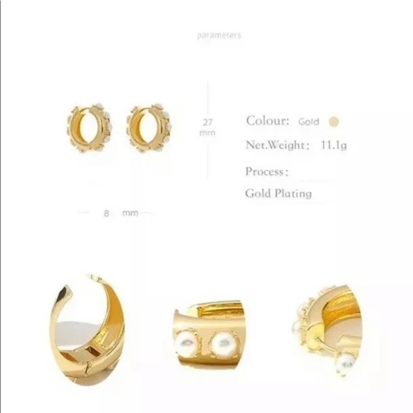 🖤 Eva 🖤 Chunky Gold Huggies Hoop Earrings NWT - Picture 8 of 9